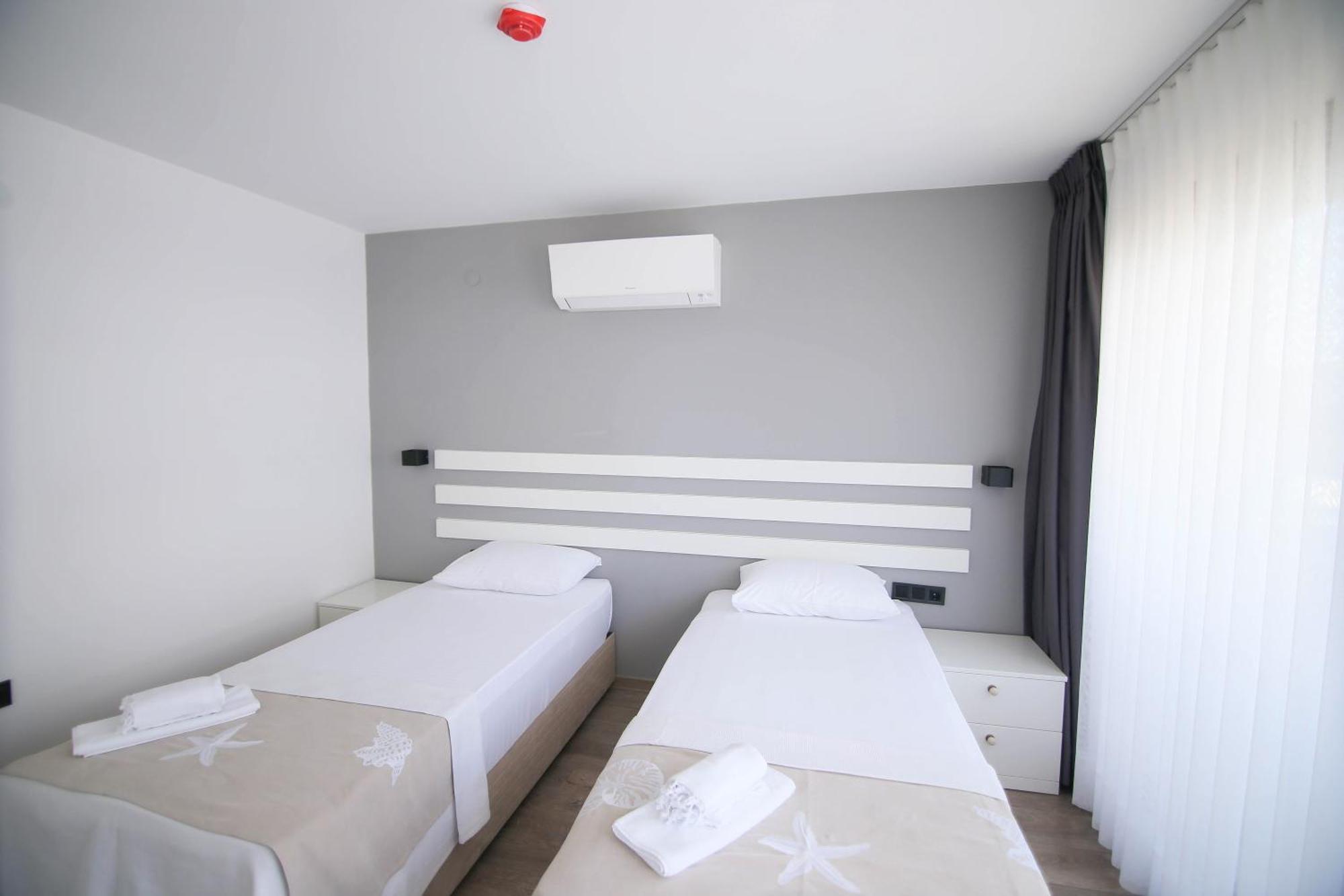Krem Marin Otel Çeşme Exteriör bild