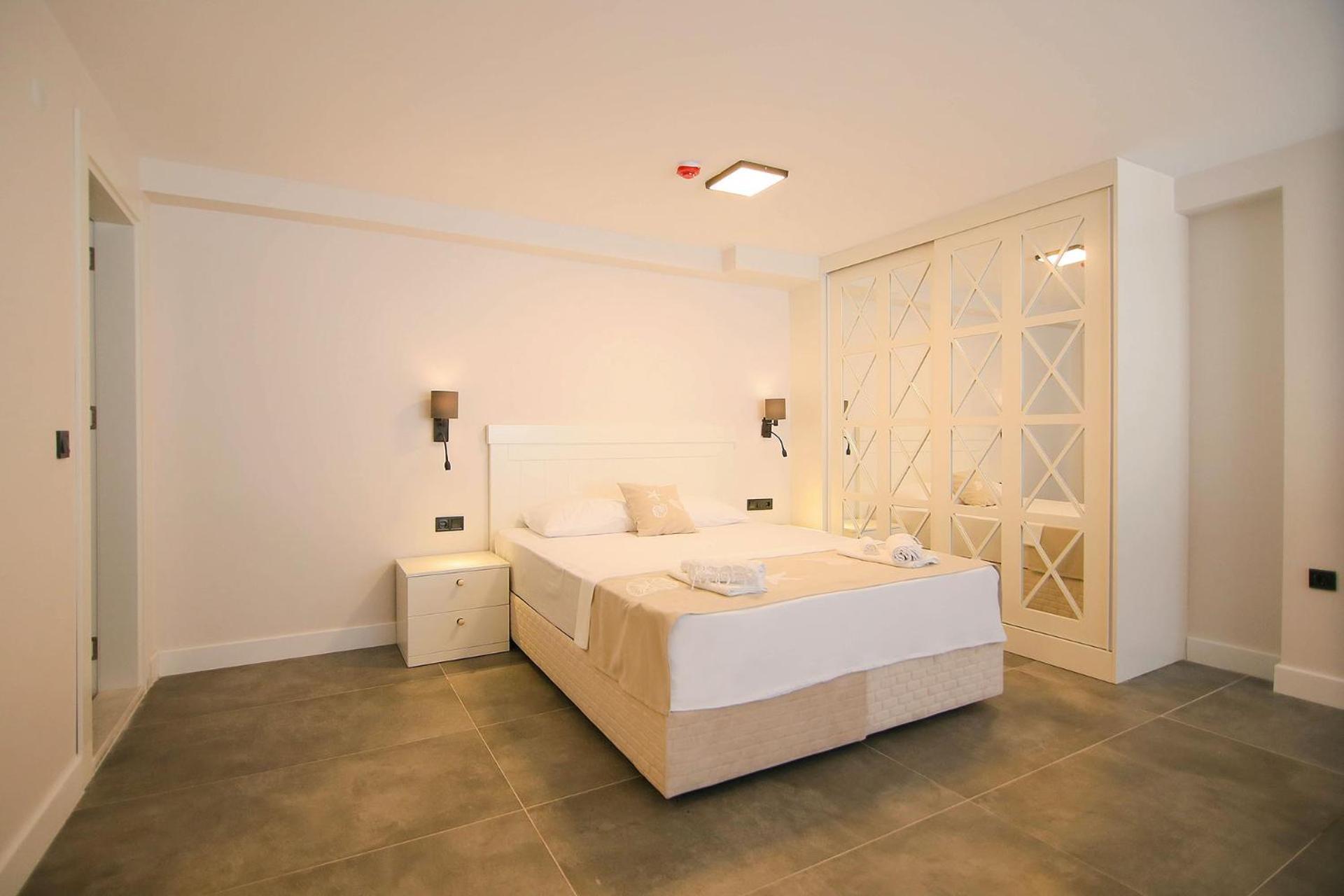 Krem Marin Otel Çeşme Exteriör bild